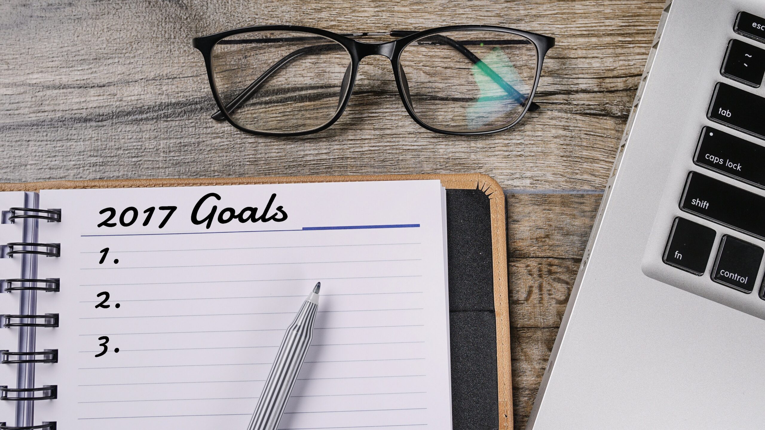 list of goals for 2017 on a desk