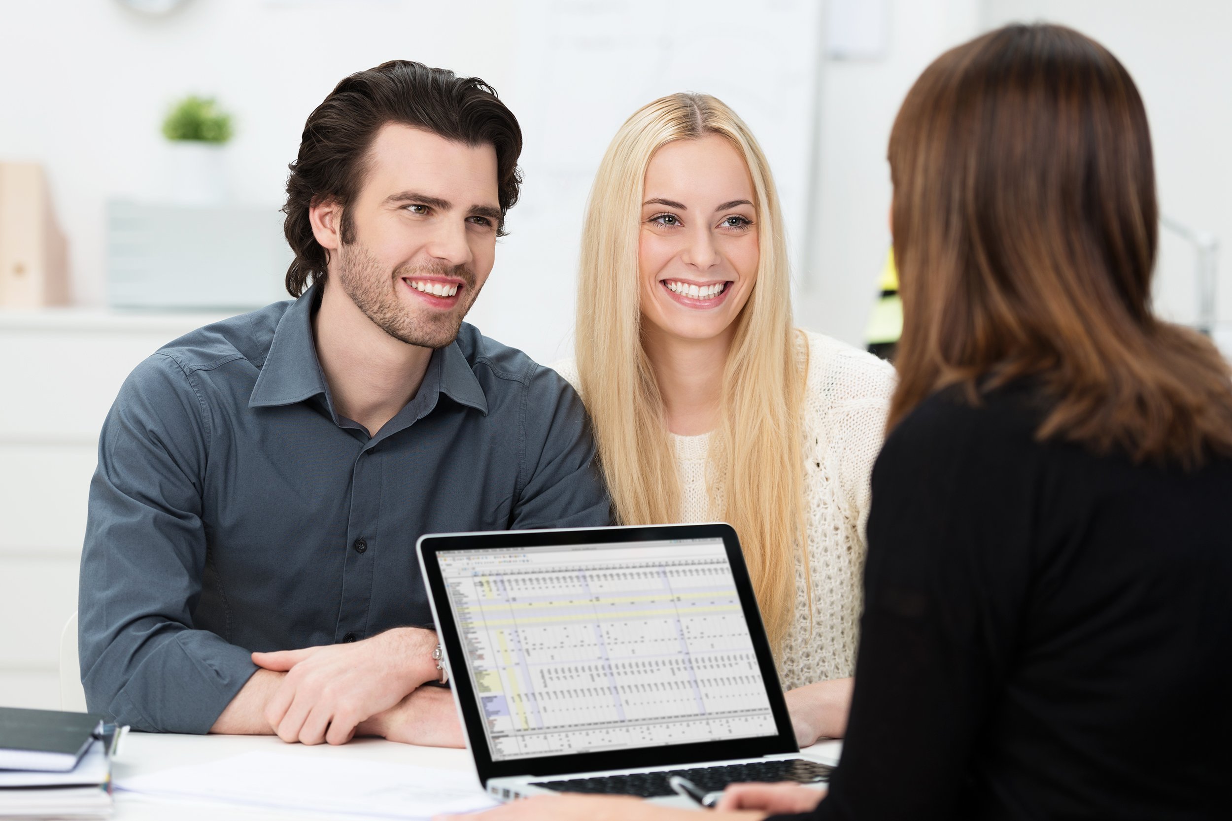 INTERVIEW REAL ESTATE AGENTS