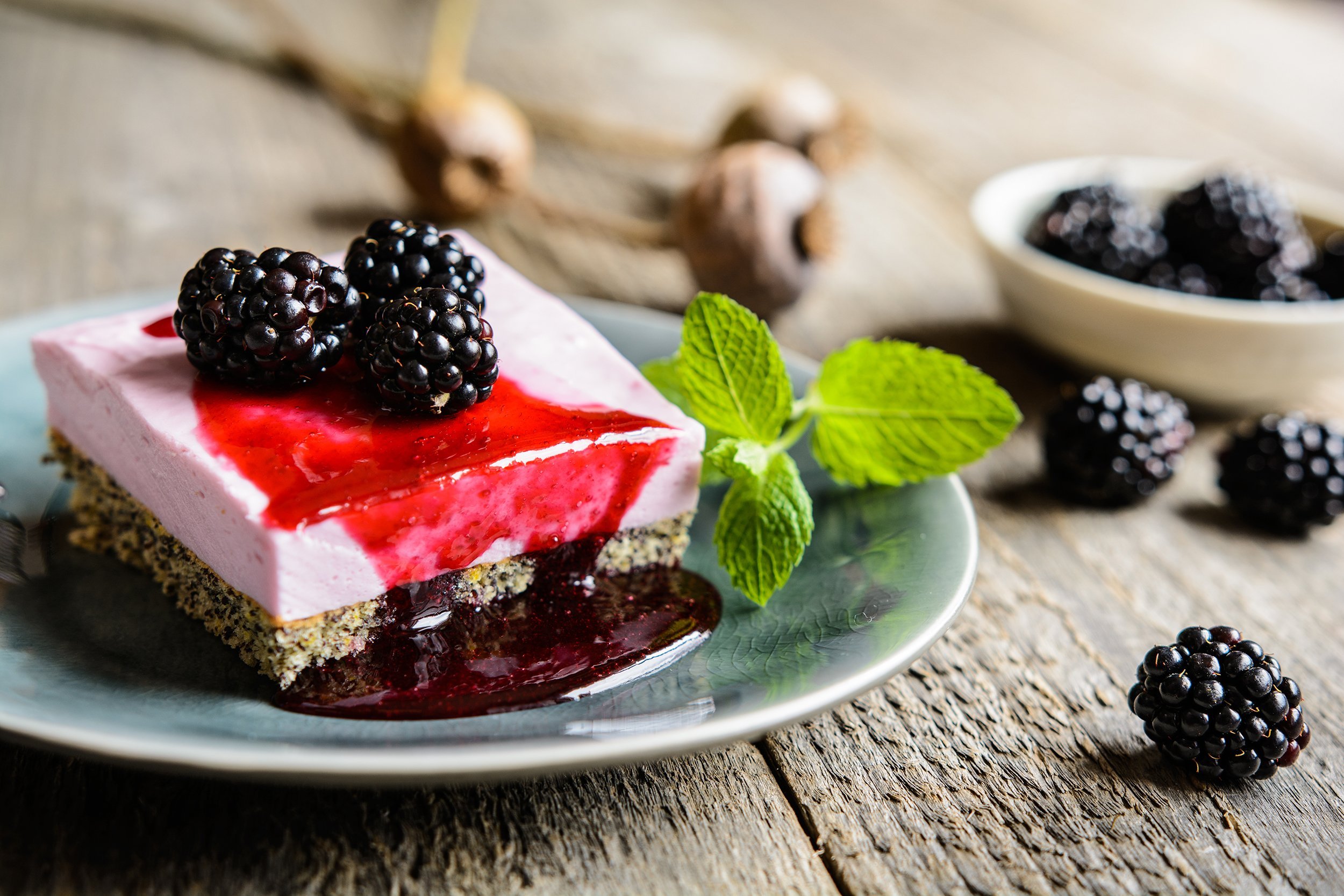 Blackberry Cheesecake Squares