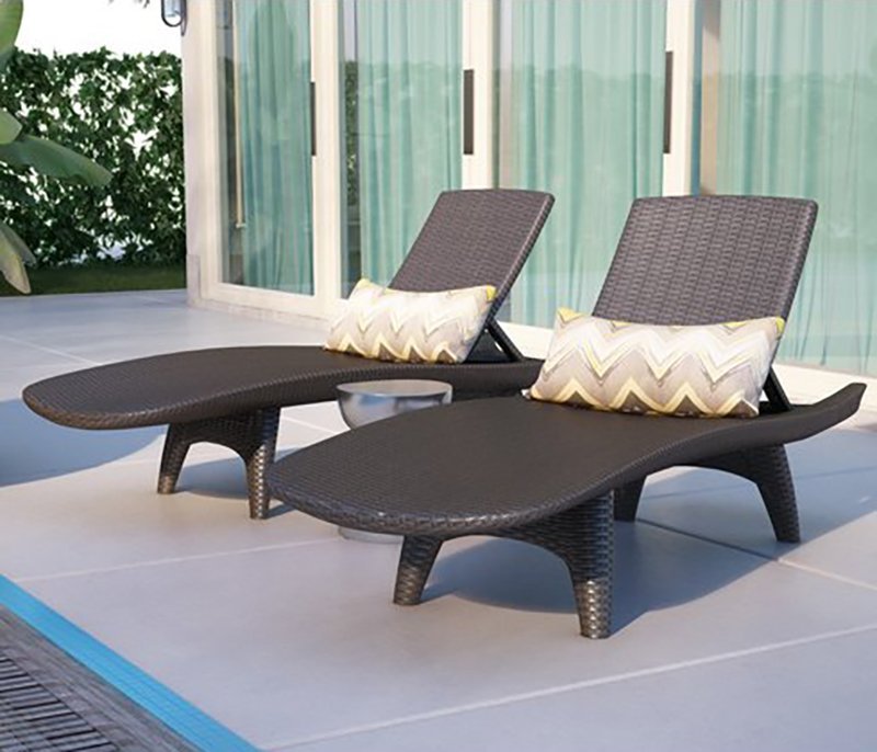 Clarita chaise lounge chair