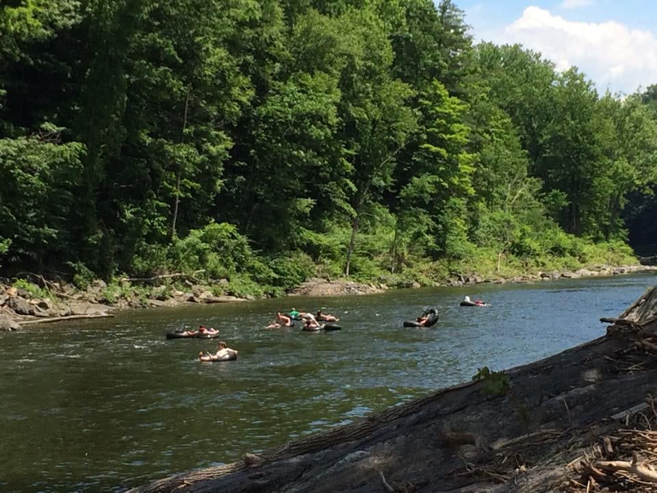 Deerfield River Portage, tubing in Deerfield River, Massachusetts
