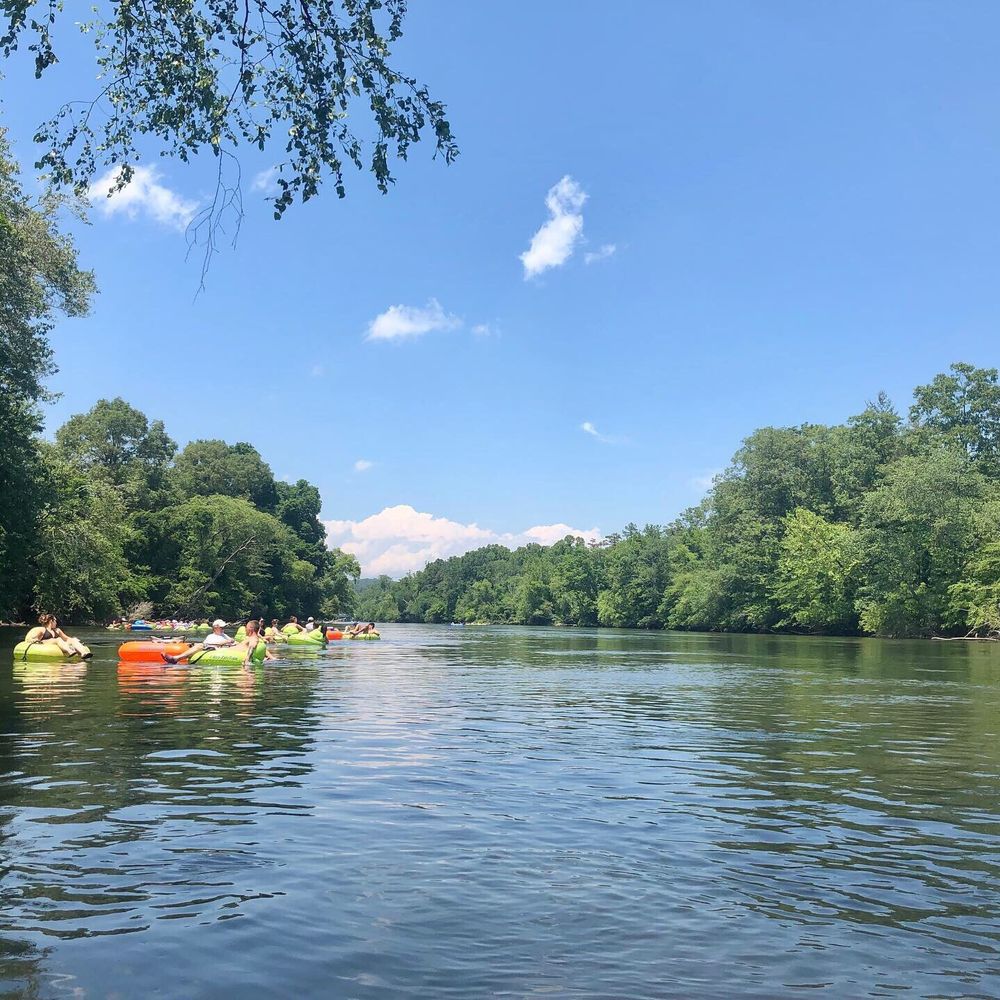 Zen Tubing, tubing in French Broad River, North Carolina