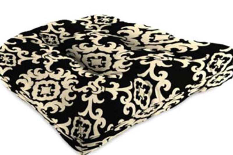 Wicker chair cushion
