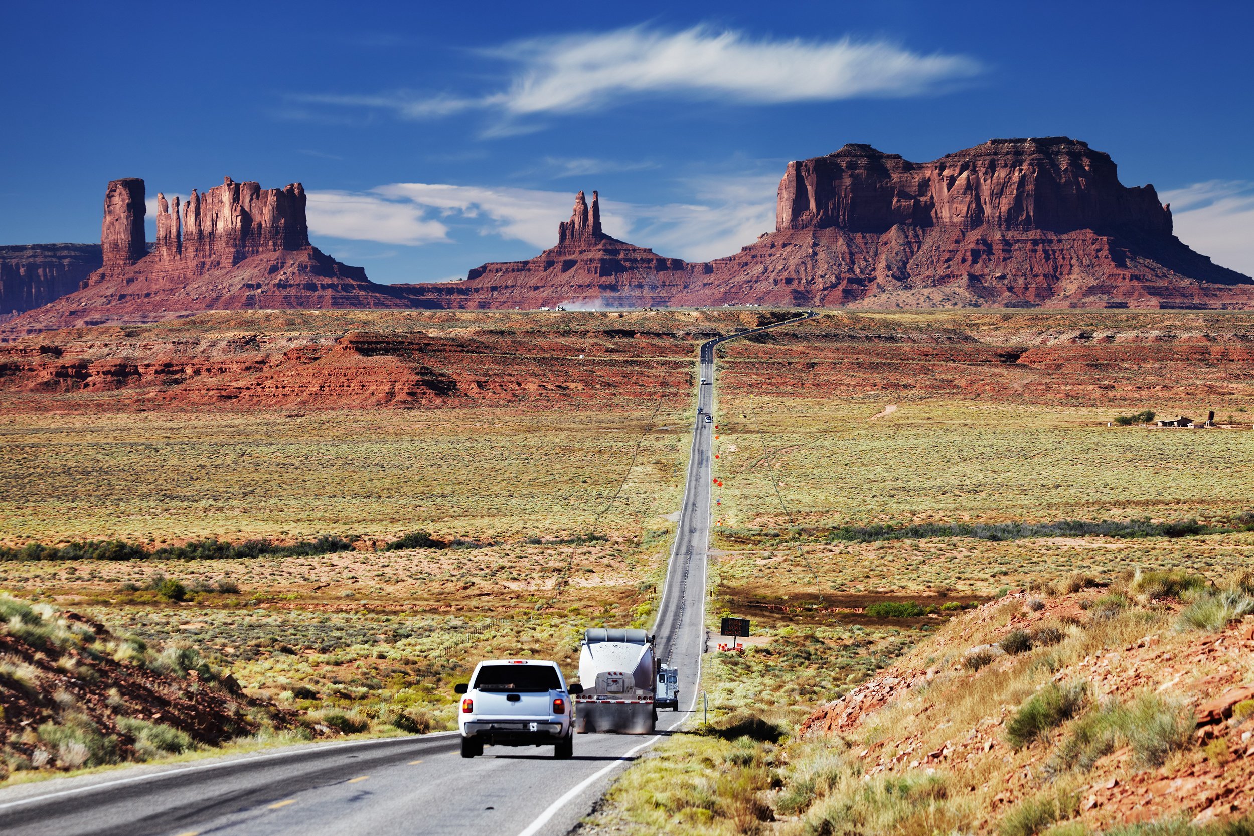 scenic byway approaching to the Monument Valley, Arizona, USA