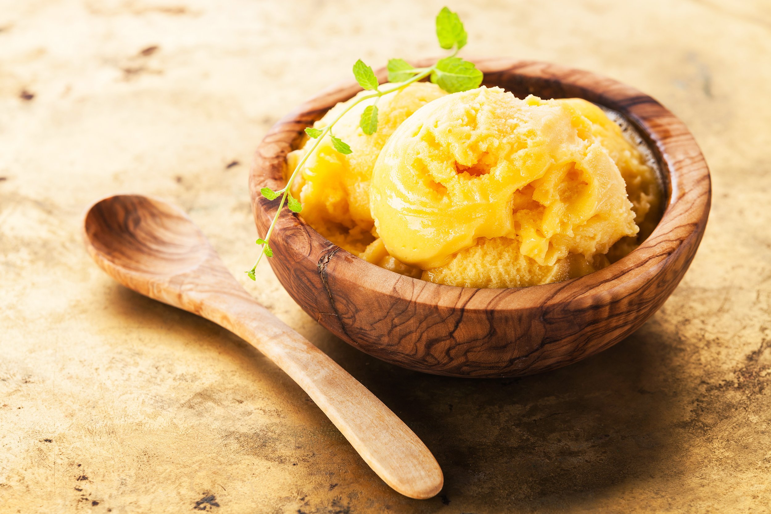 Mango Lassi Frozen Yogurt Ice Cream