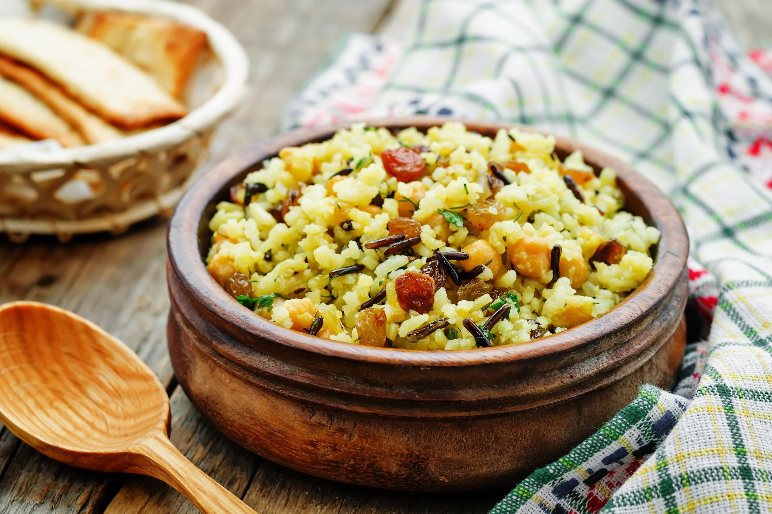 Mediterranean Rice and Chickpea Salad