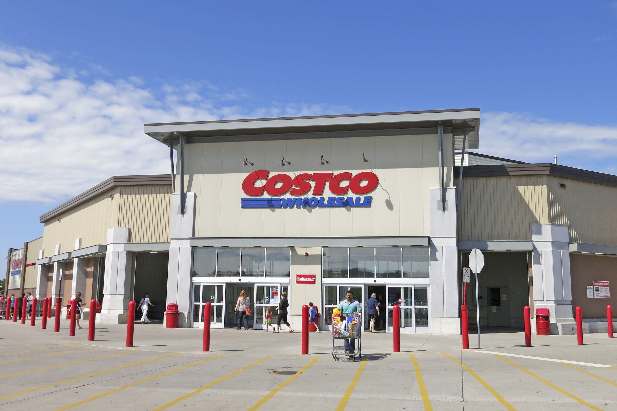 SHOP WAREHOUSE CLUBS
