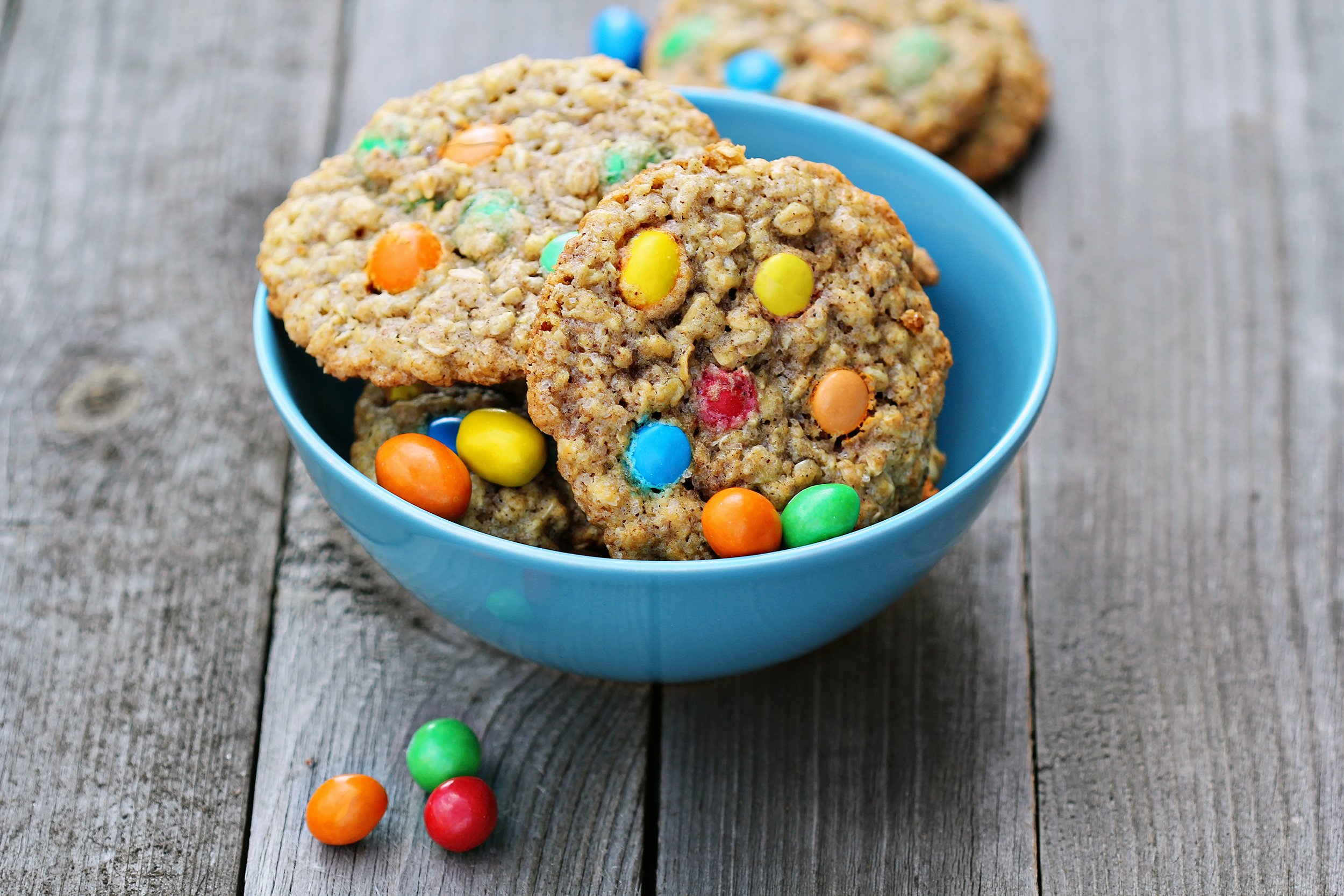 Monster cookies full of oatmeal and colored chocolate candies