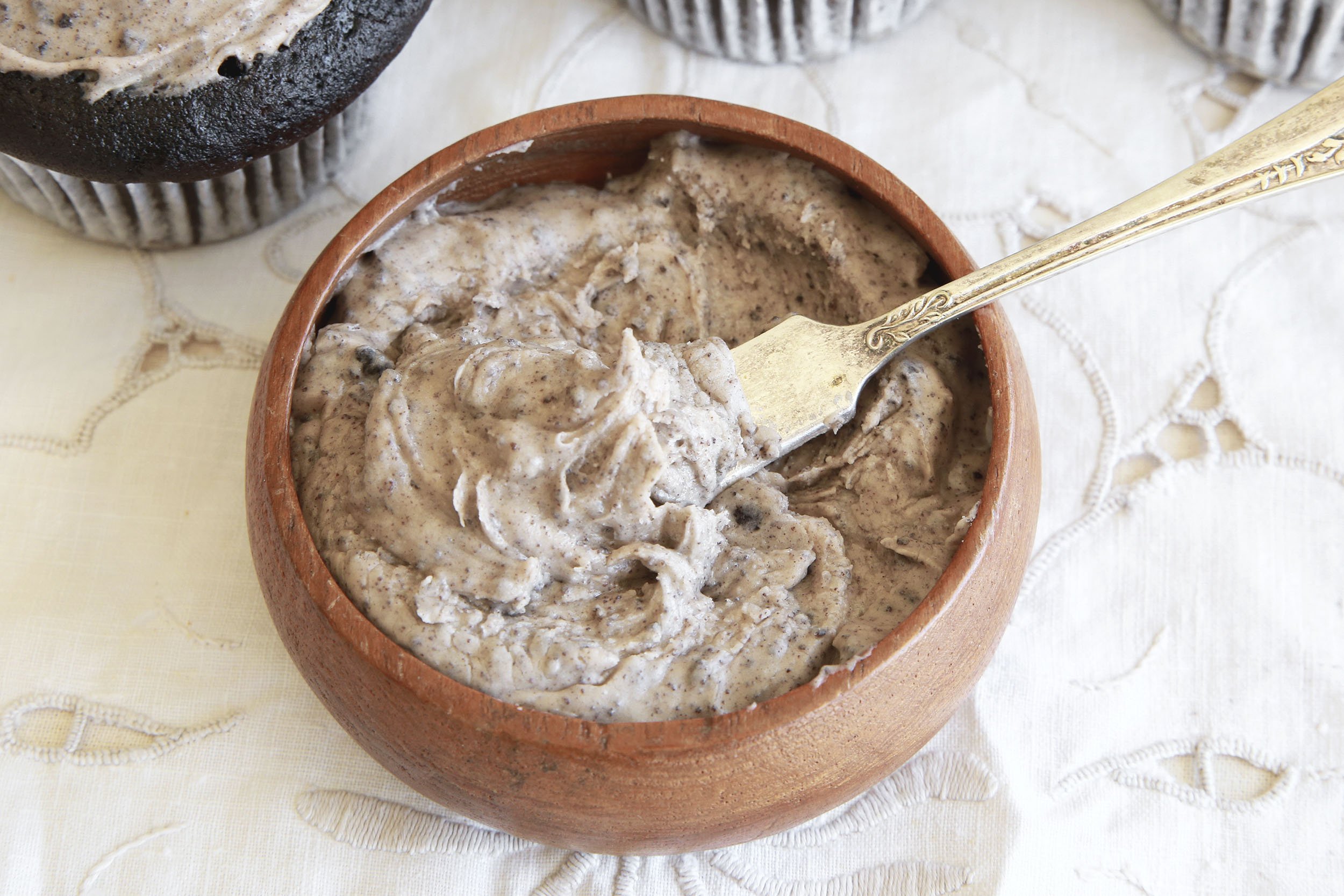 Cookies and cream marshmallow fluff in a bowl