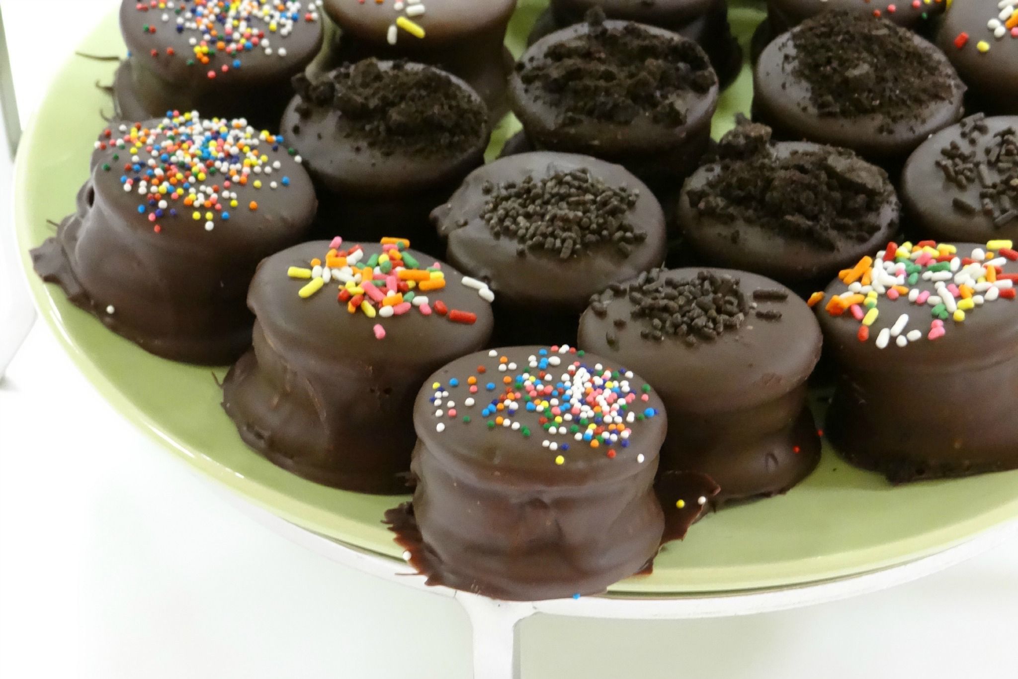 Chocolate Oreo Moon Pie
