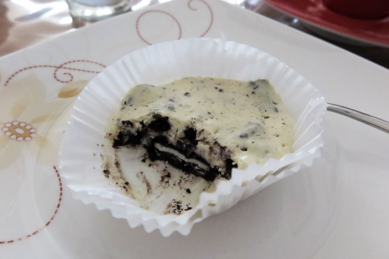 Chocolate Oreo ice cream cups
