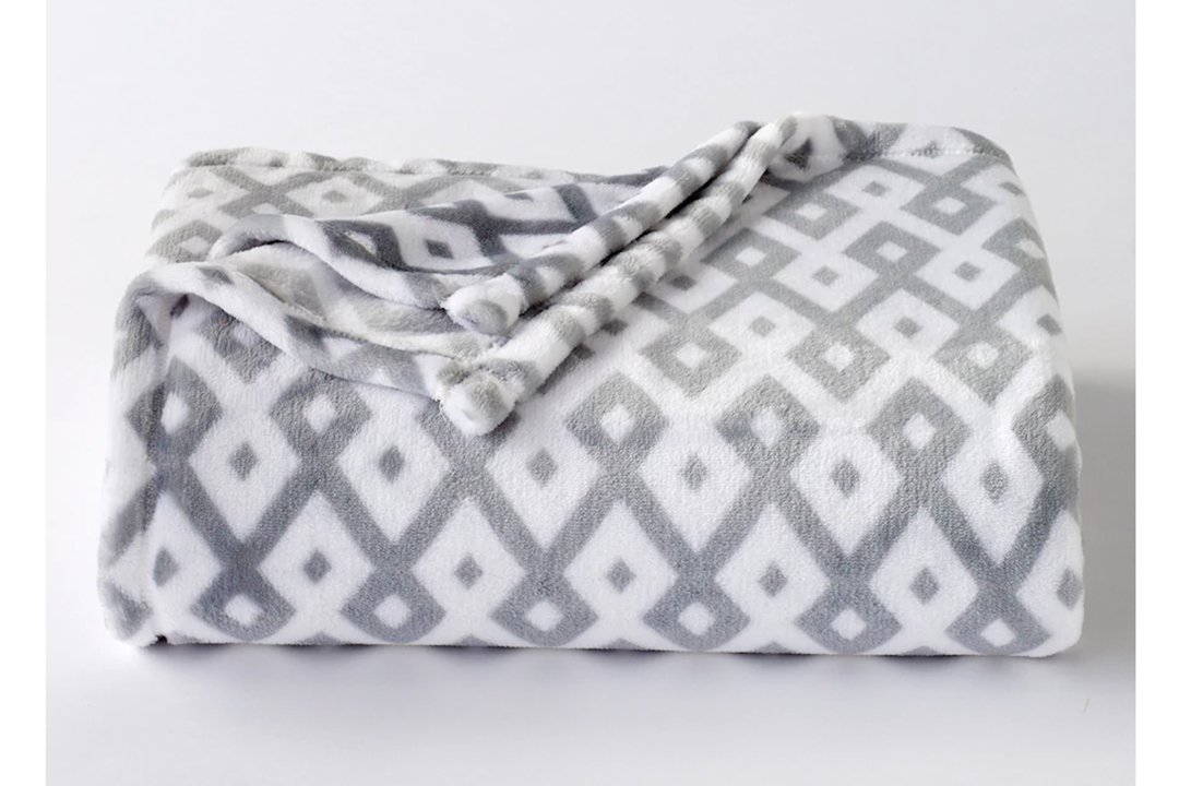 The Big One Super Soft Plush Throw