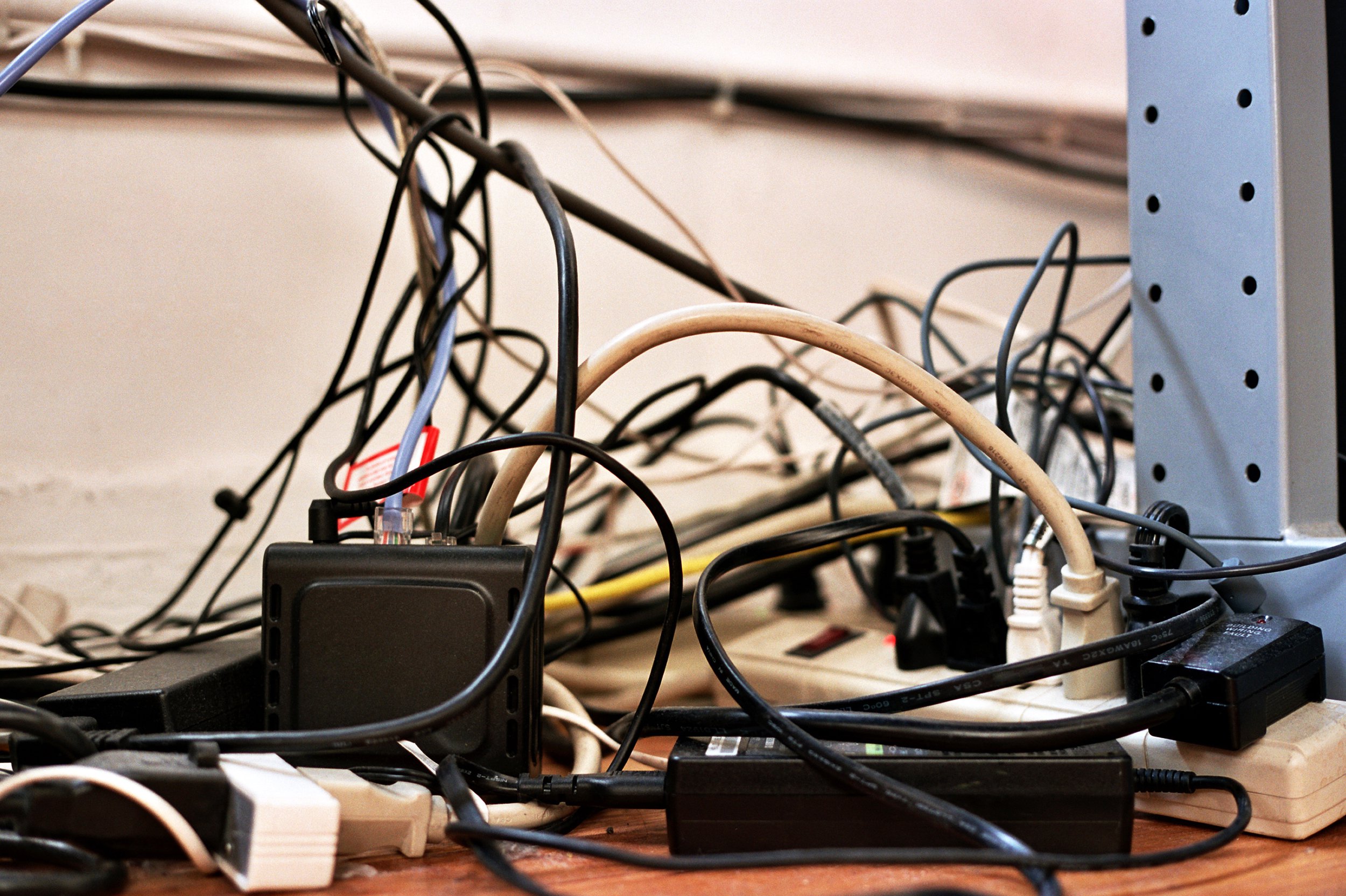 tangled power cords