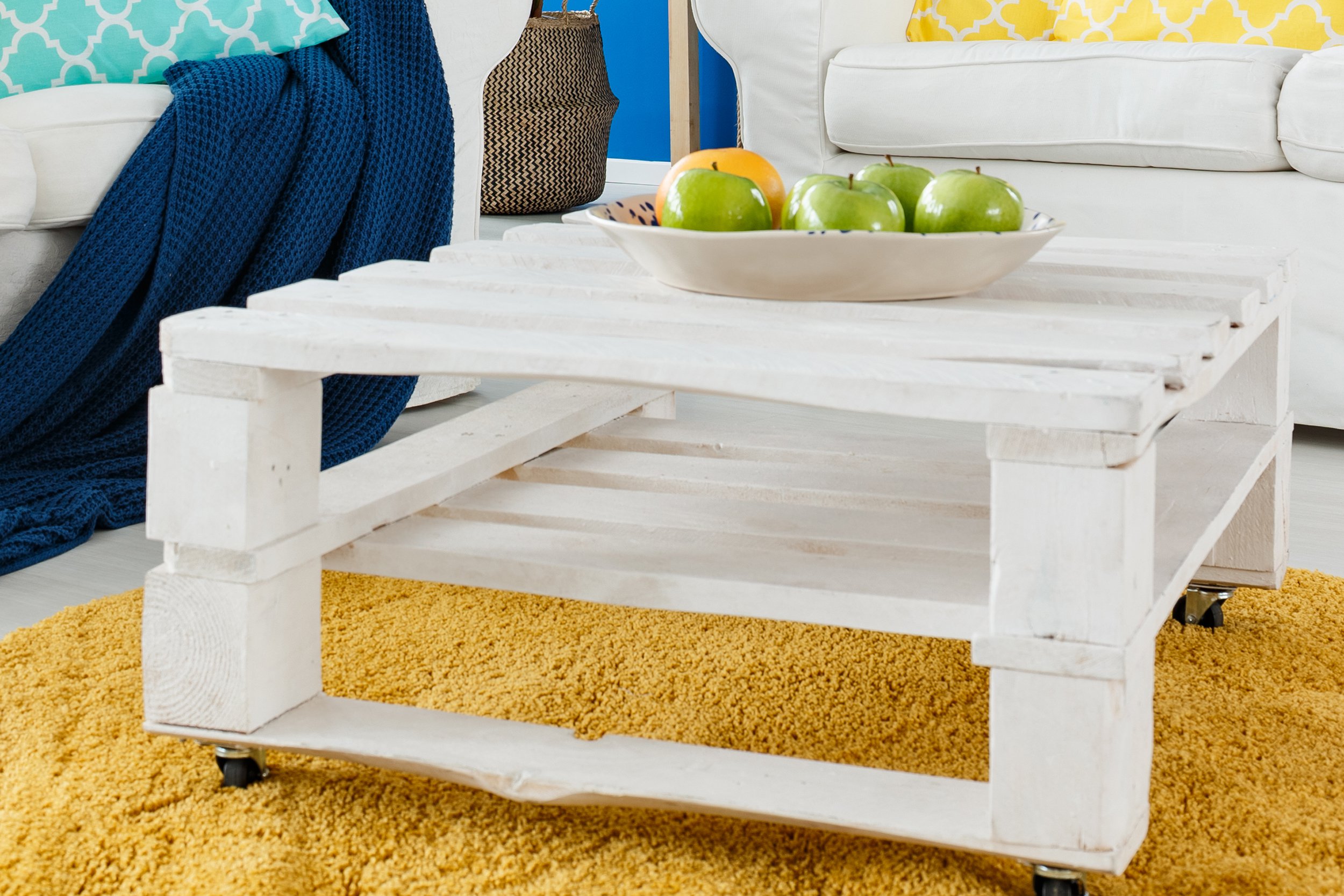 wooden pallet coffee table