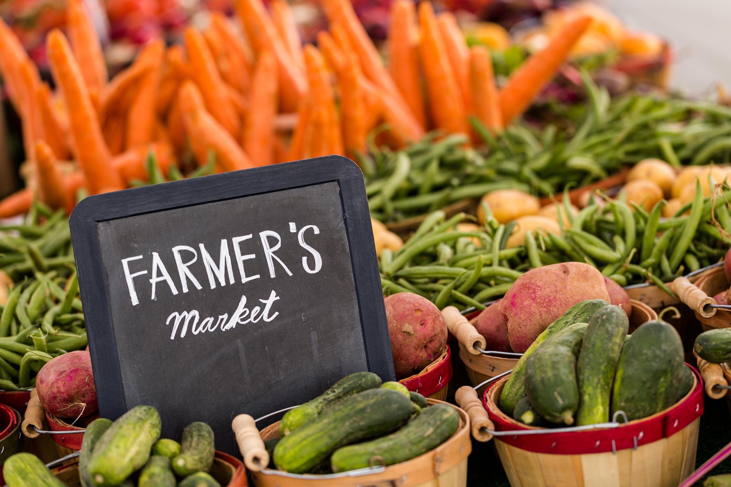 BROWSE AT THE FARMERS MARKETS