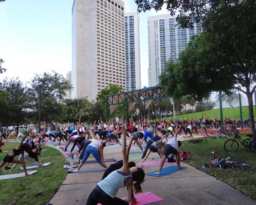 free yoga at Bayfront Park