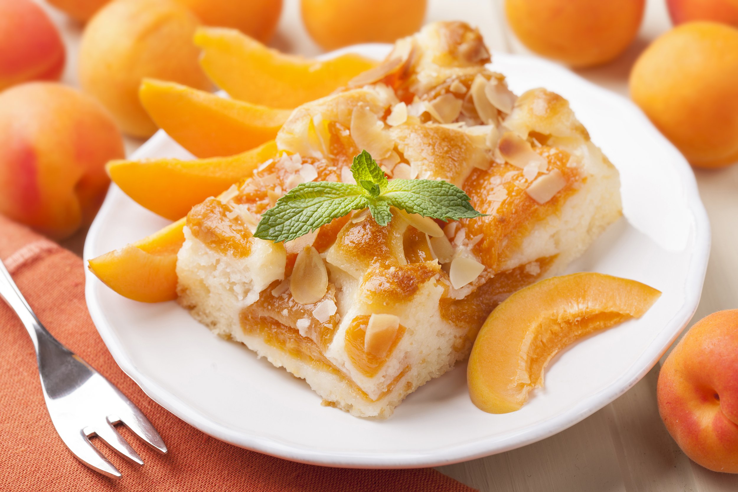 Almond Apricot Cake