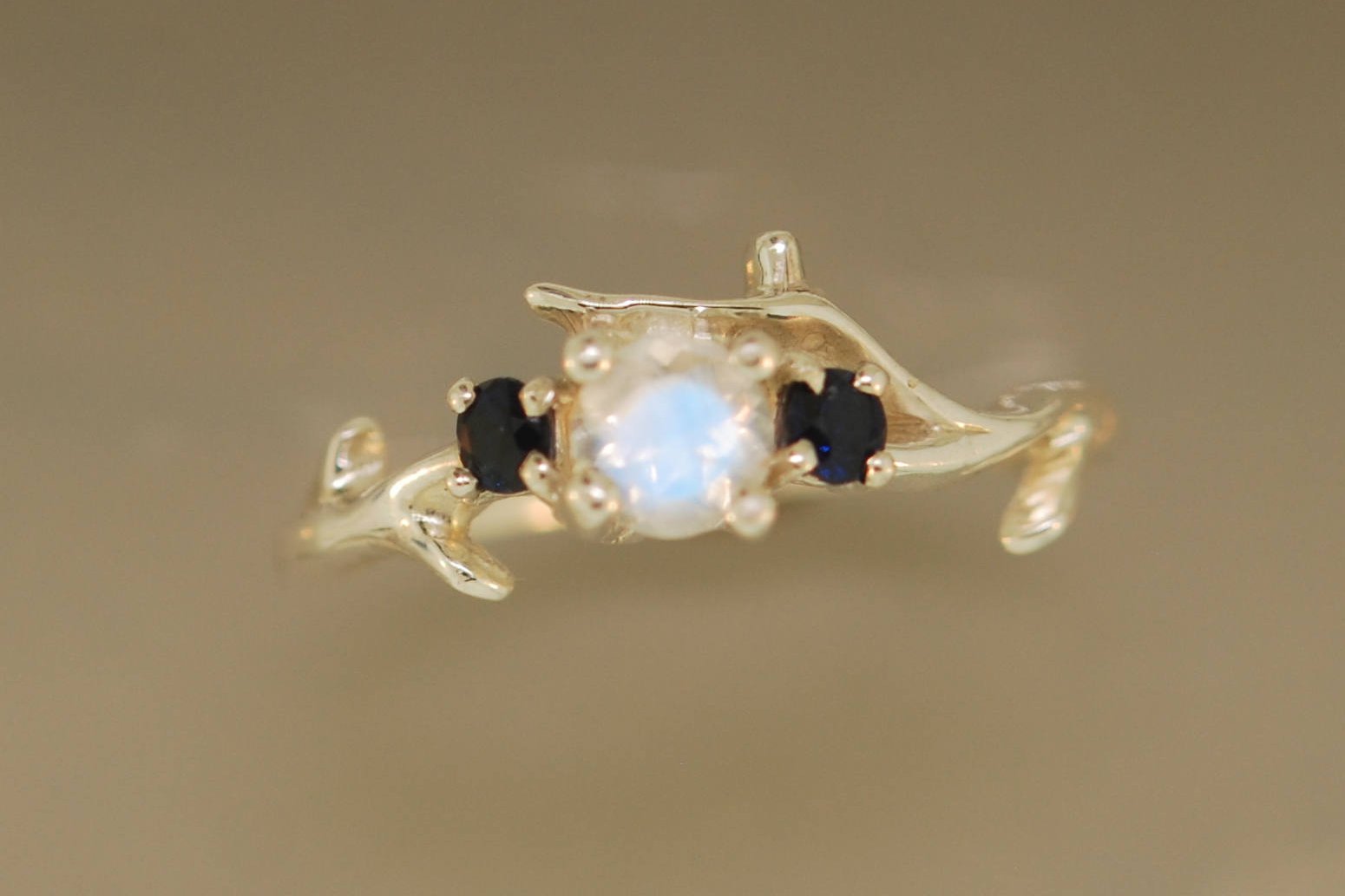 Elegant Twig Ring with 3 Stones