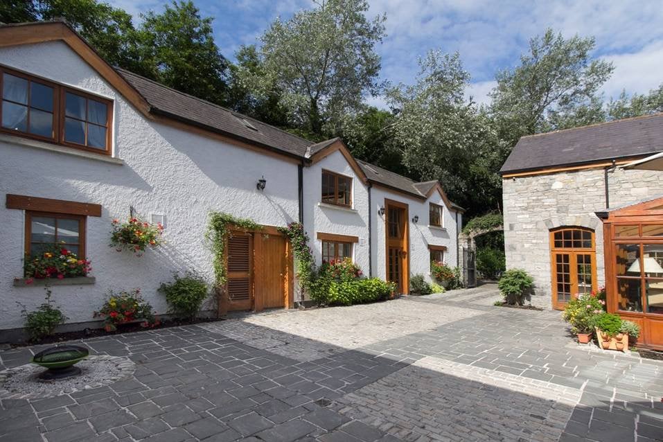 Ireland Stableyard with Swimming Pool in Dublin, Ireland