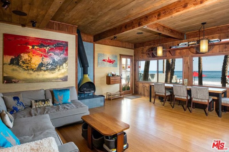 expensive beachfront property on Malibu, California