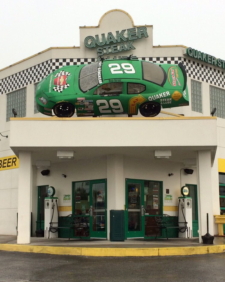 Quaker Steak & Lube