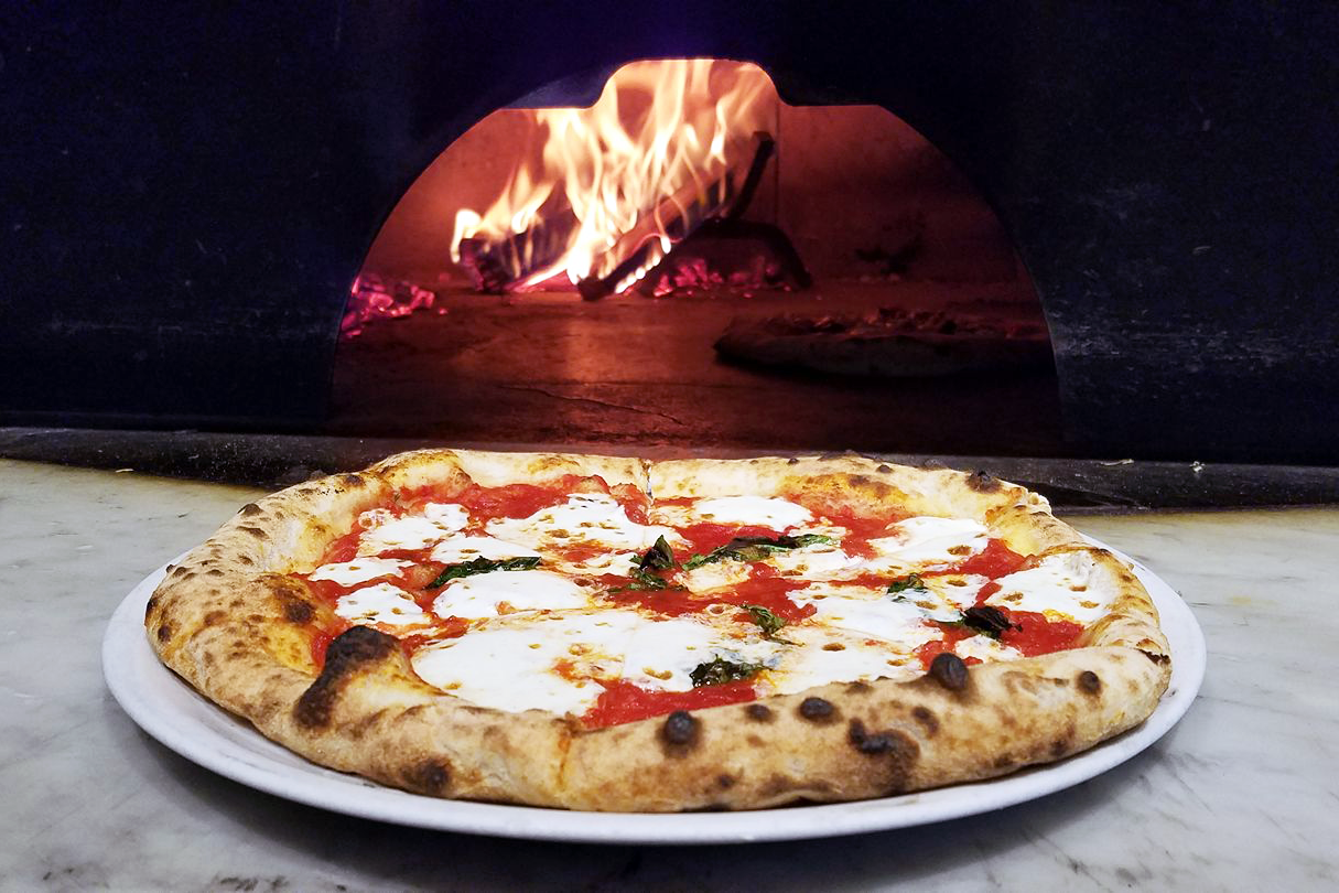 Margherita pizza from Verde