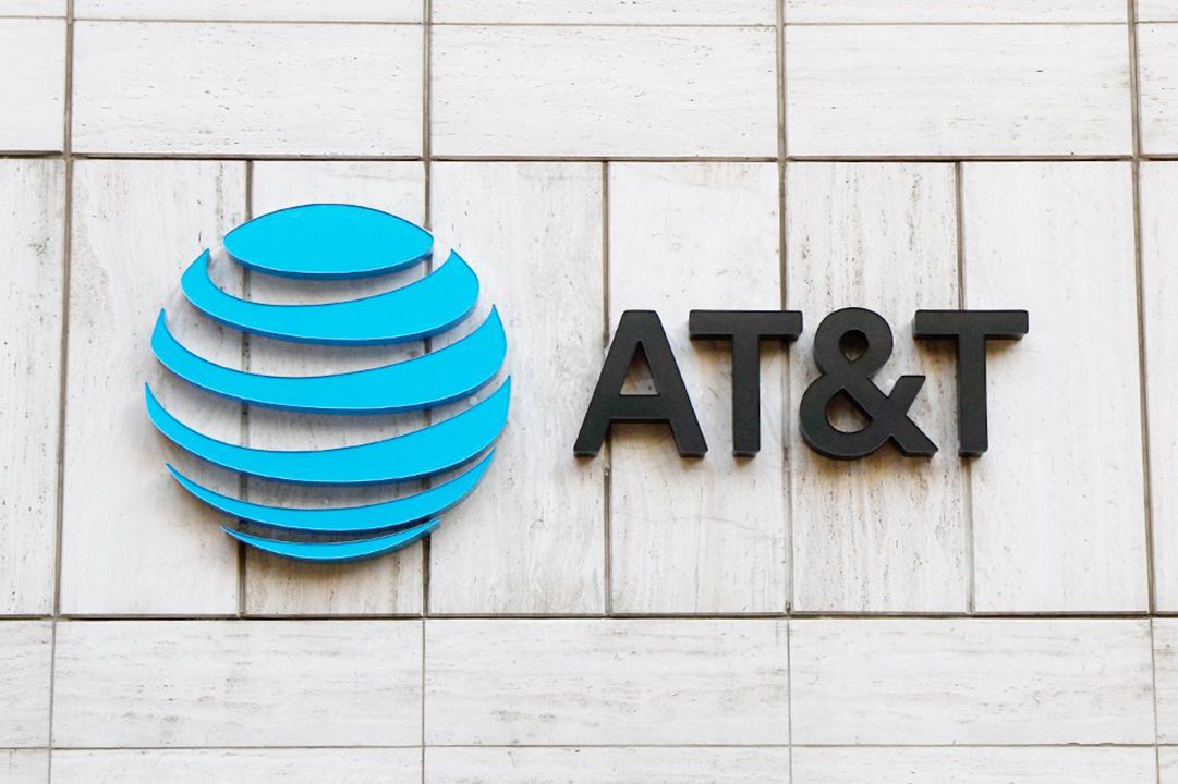AT&T building sign