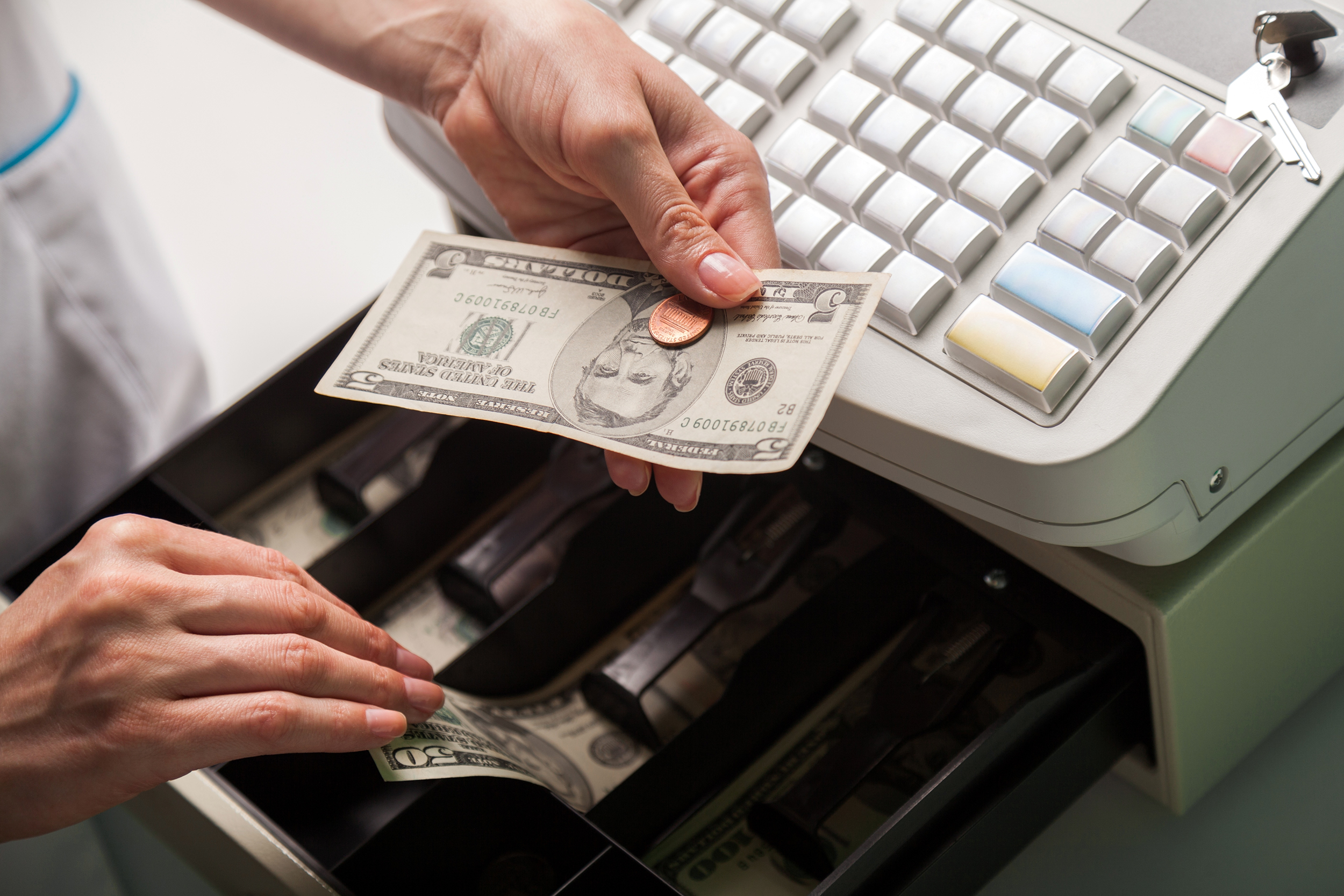 Cashier making change
