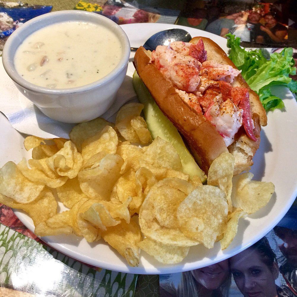 Side Street Café in Bar Harbor, Maine