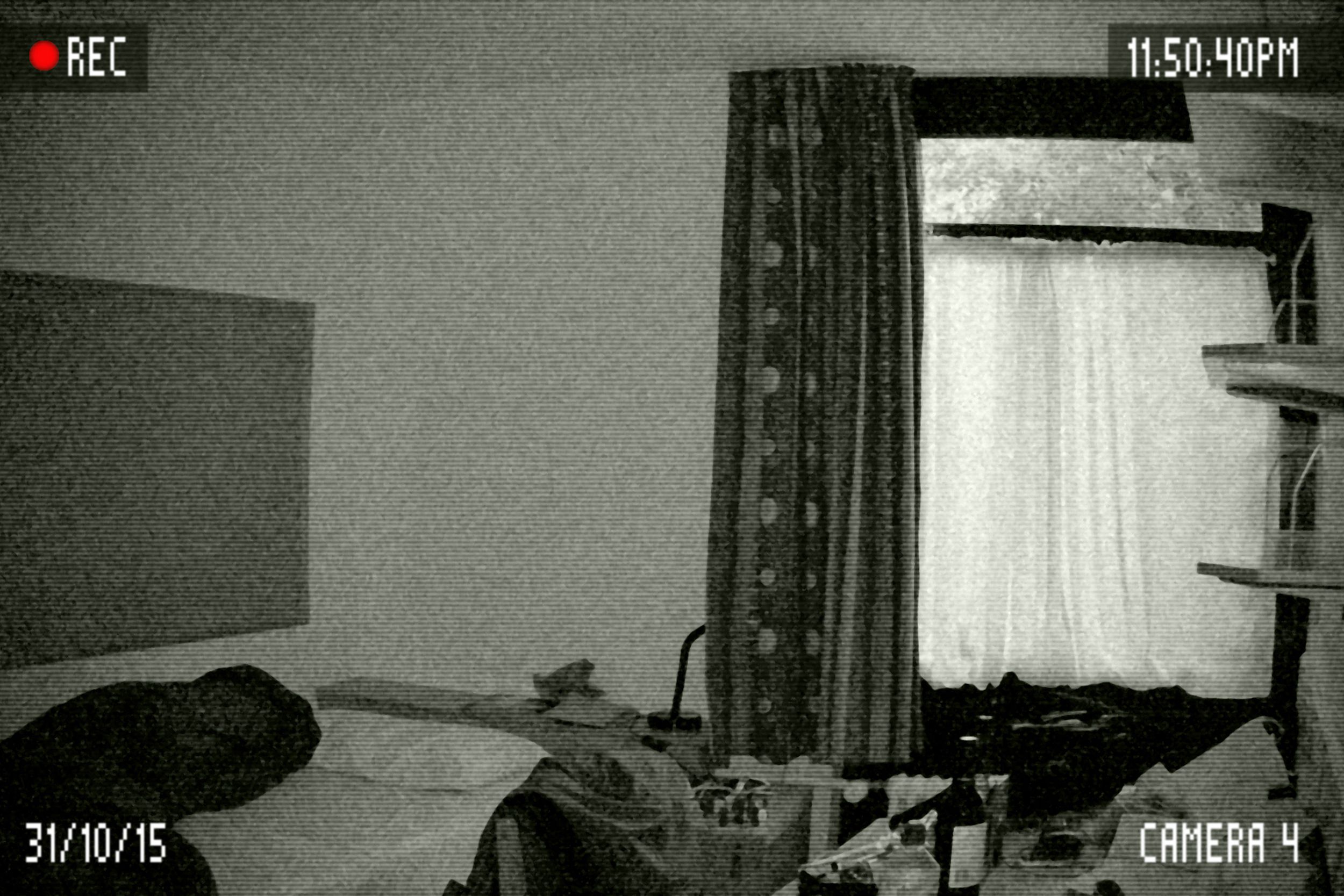 surveillance monitor of room
