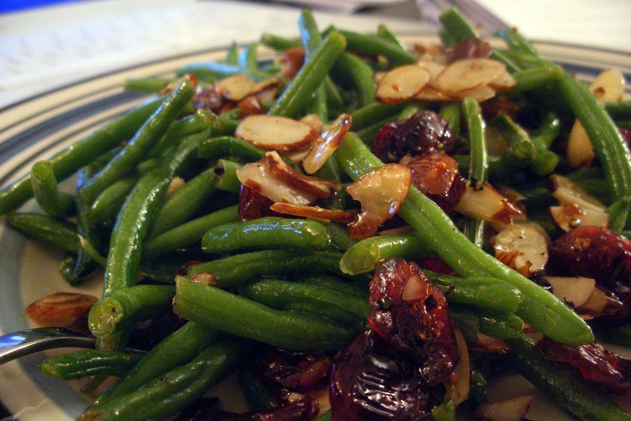 Green Beans with Cranberries