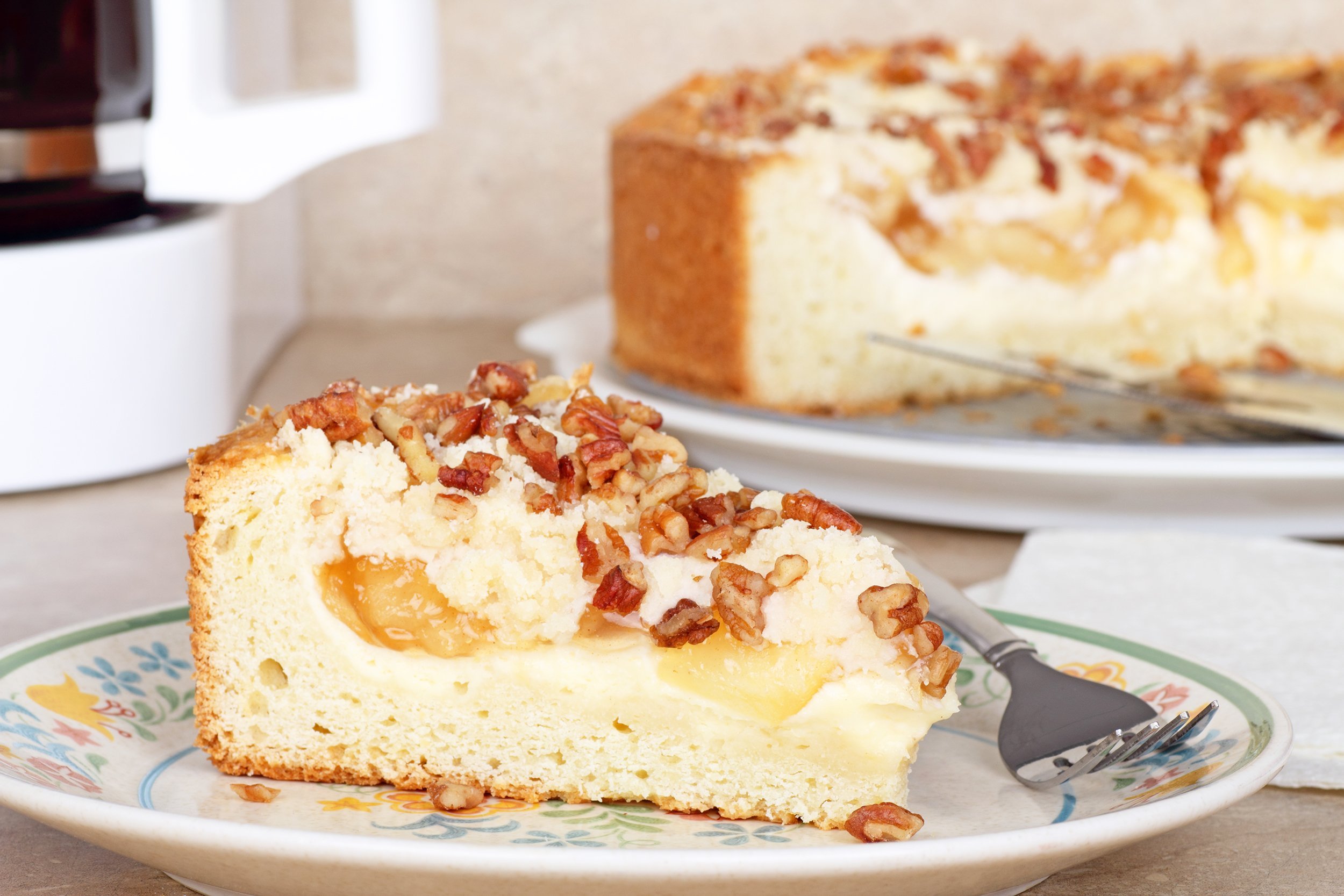 apple cream cheese coffee cake