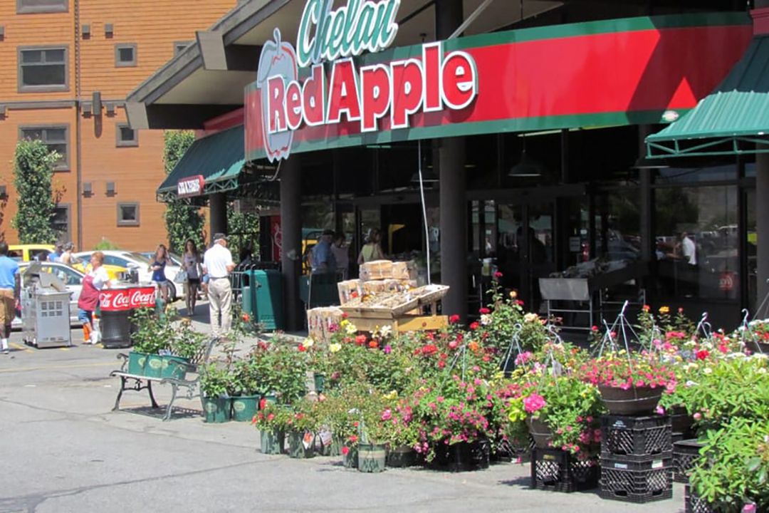Red Apple Market