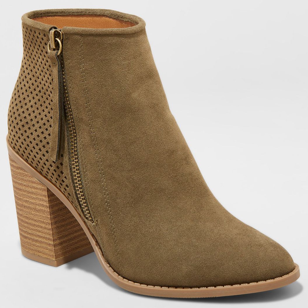 Universal Threat Crissy Ankle Booties