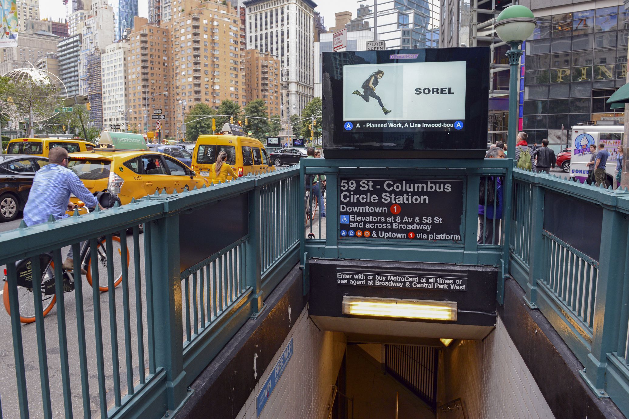 59th st - columbus circle subway station, downtown side
