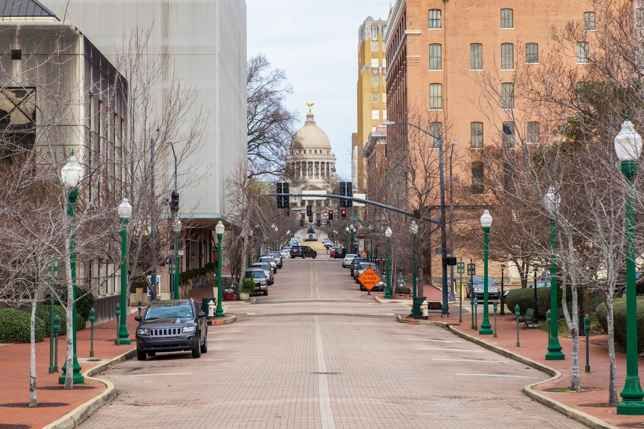 downtown jackson mississippi with no buses on the street