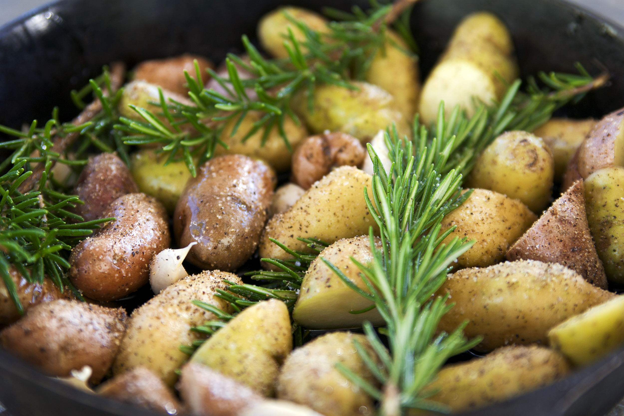 Roasted potatoes with rosemary