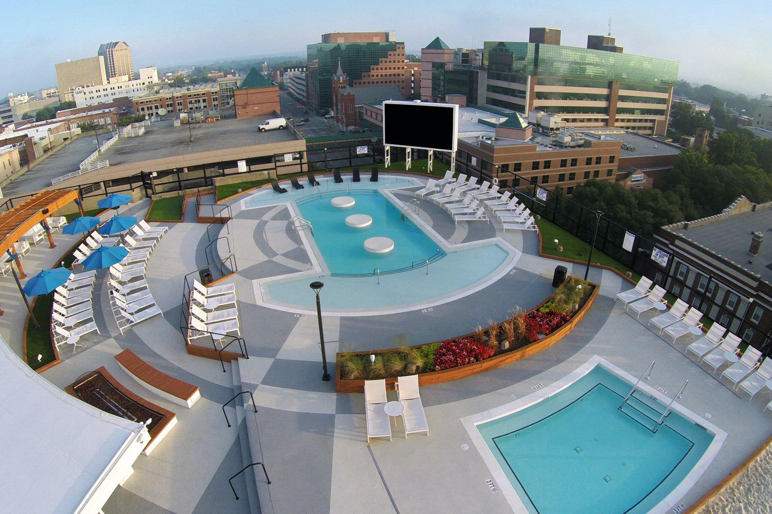Hub on Campus, Columbia College