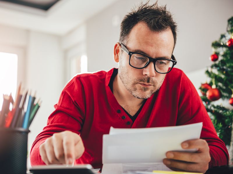 Allocate A Realistic Portion Of Your Income For Holiday Spending