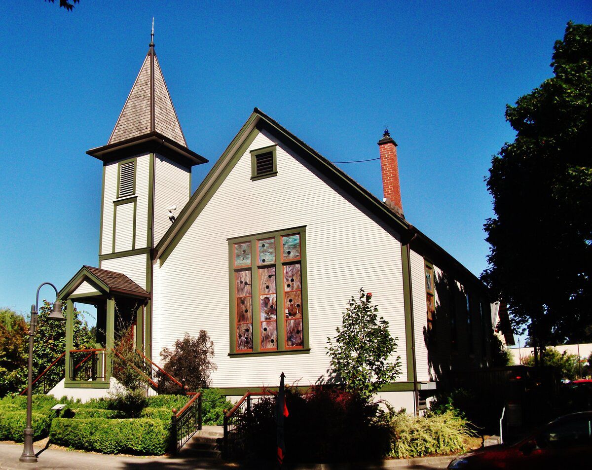 McMenamins Old Church & Pub, Wilsonville, Oregon