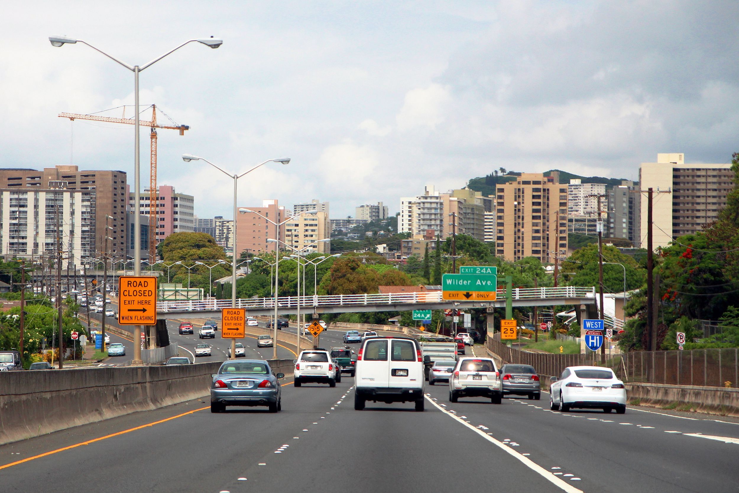 highway in Honolulu, Hawaii