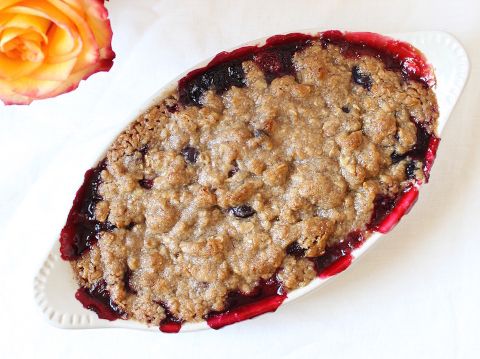 Kris Jenner’s Blueberry Crumble