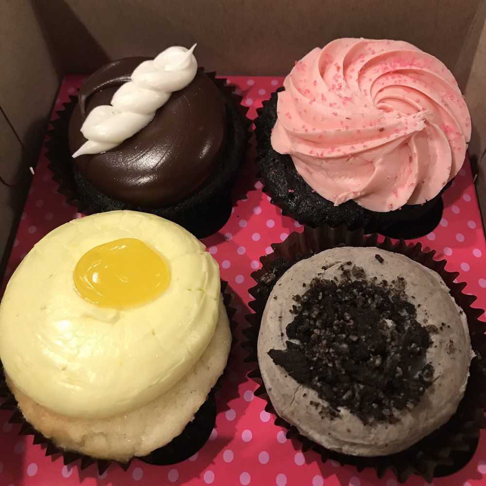 Hot Fudge Sundae Cupcake, Smallcakes, Albuquerque, New Mexico