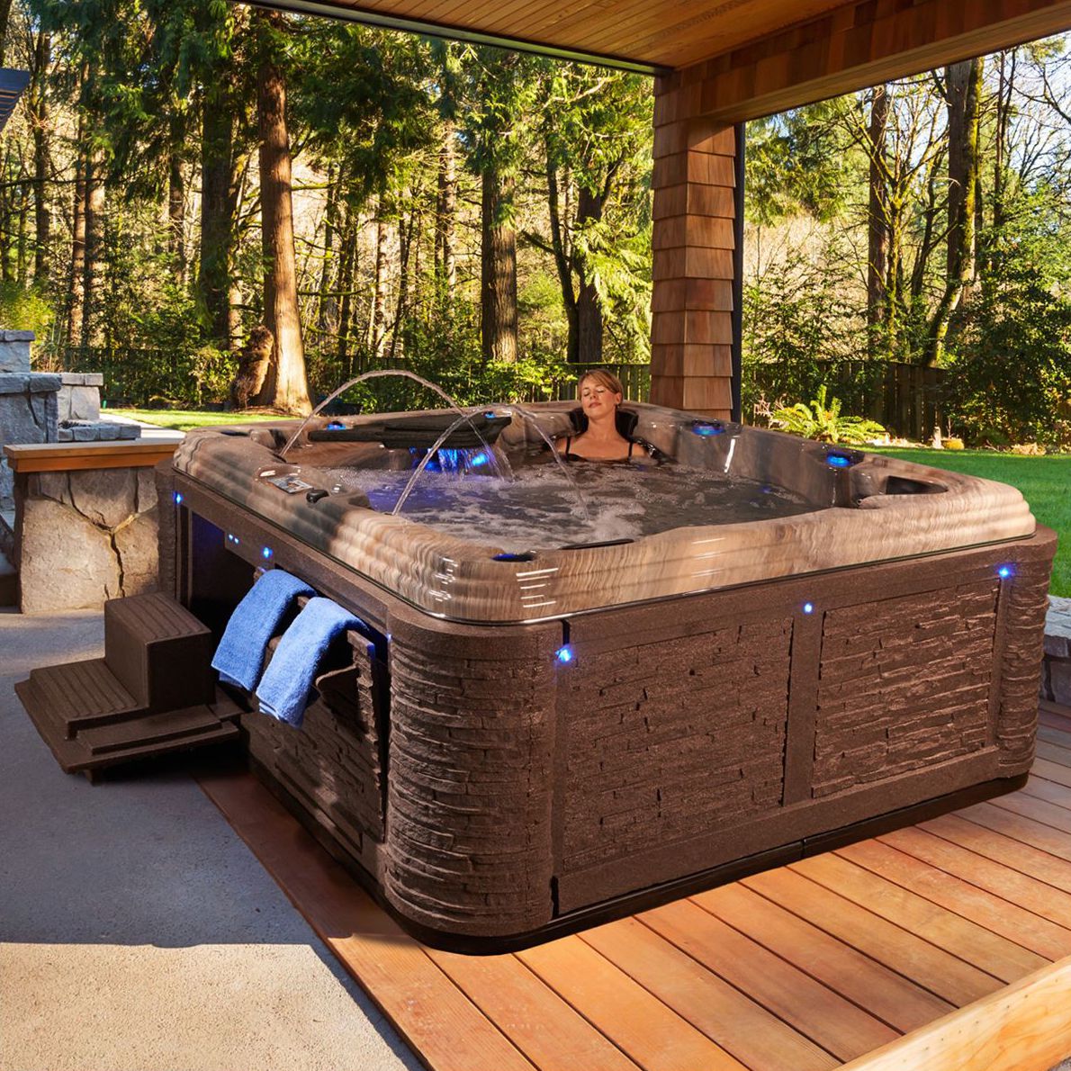 Everlast Spas Grand Estate 90-Jet Spa