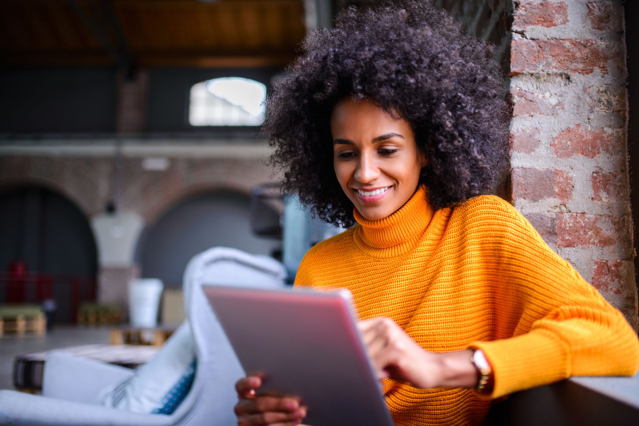 woman online shopping with tablet