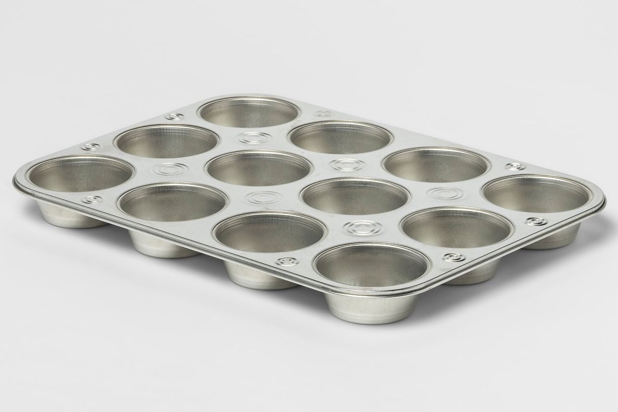 Room Essentials Muffin and Cupcake Pan