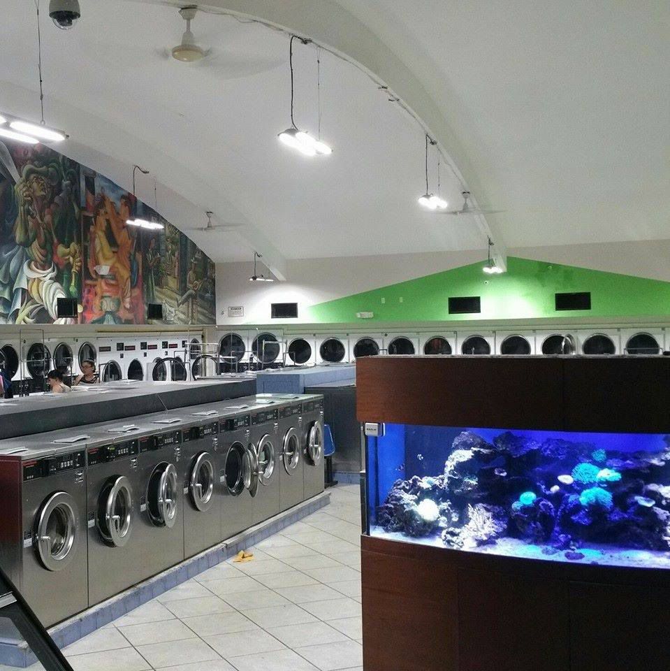 Laundry World, Hialeah, Florida