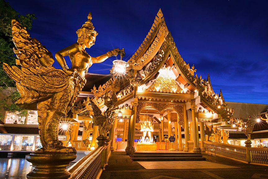 Golden Kinnaree Buffet, Phuket, Thailand