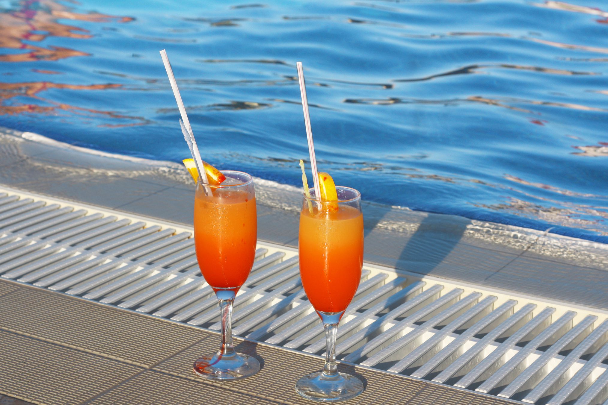 cocktails on edge of pool