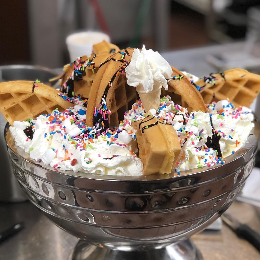 The World, International Delight Cafe, New York
